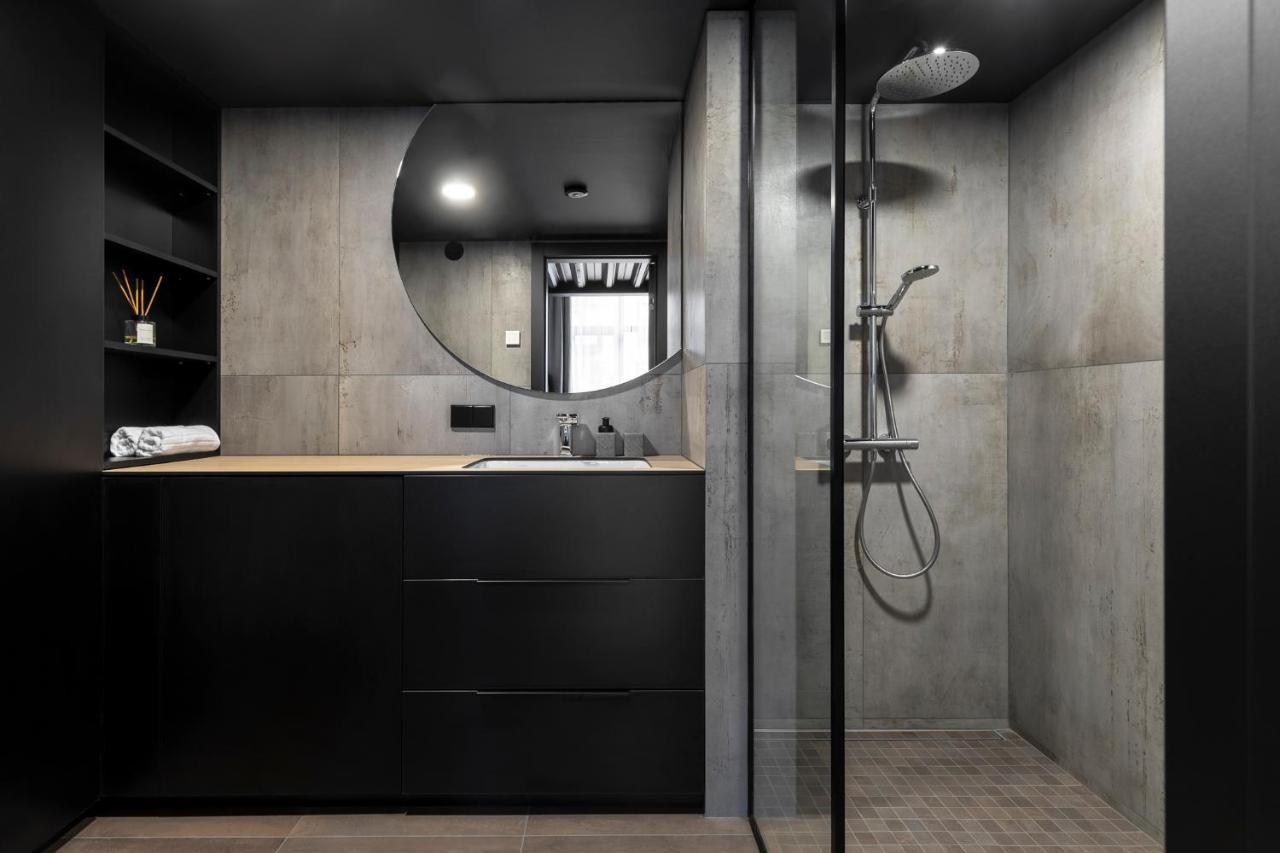 Апартаменты Stylish Loft With Terrace Paupys, Old Town Вильнюс Экстерьер фото